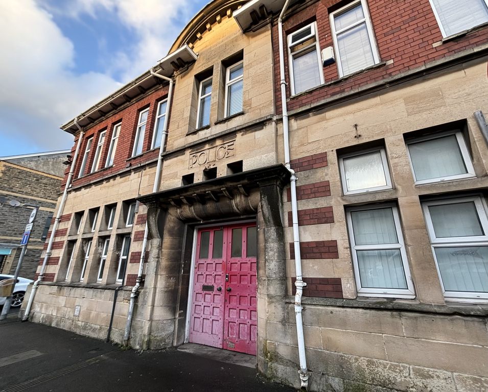 Property photo 1 of 6 Image00001