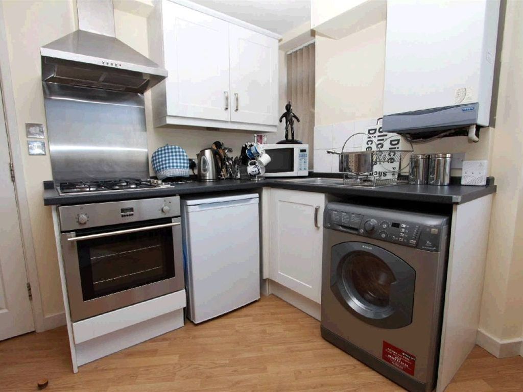 Property photo 2 of 24