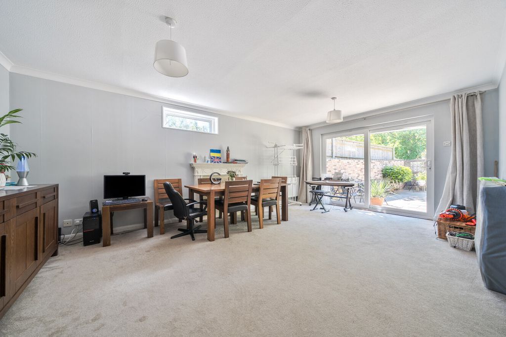 Property photo 3 of 19 1454144-6-69F355A...