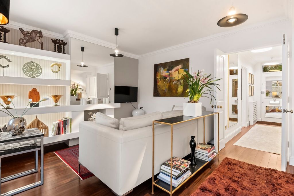 Property photo 3 of 24