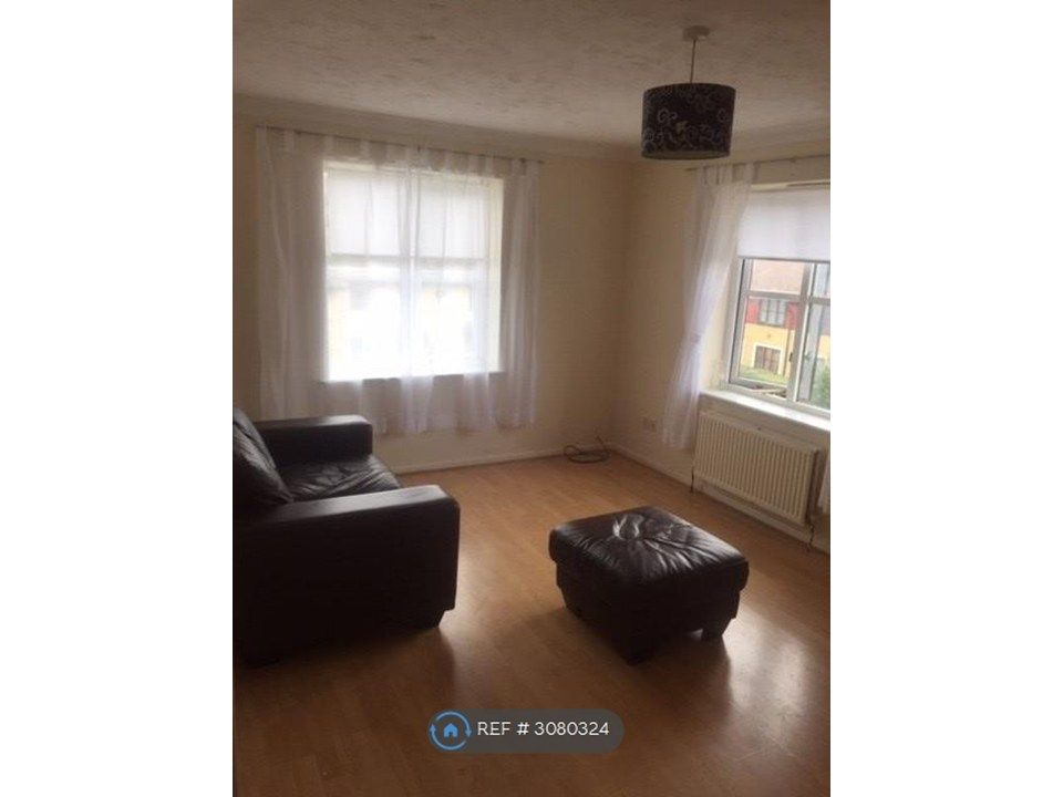 Property photo 3 of 11