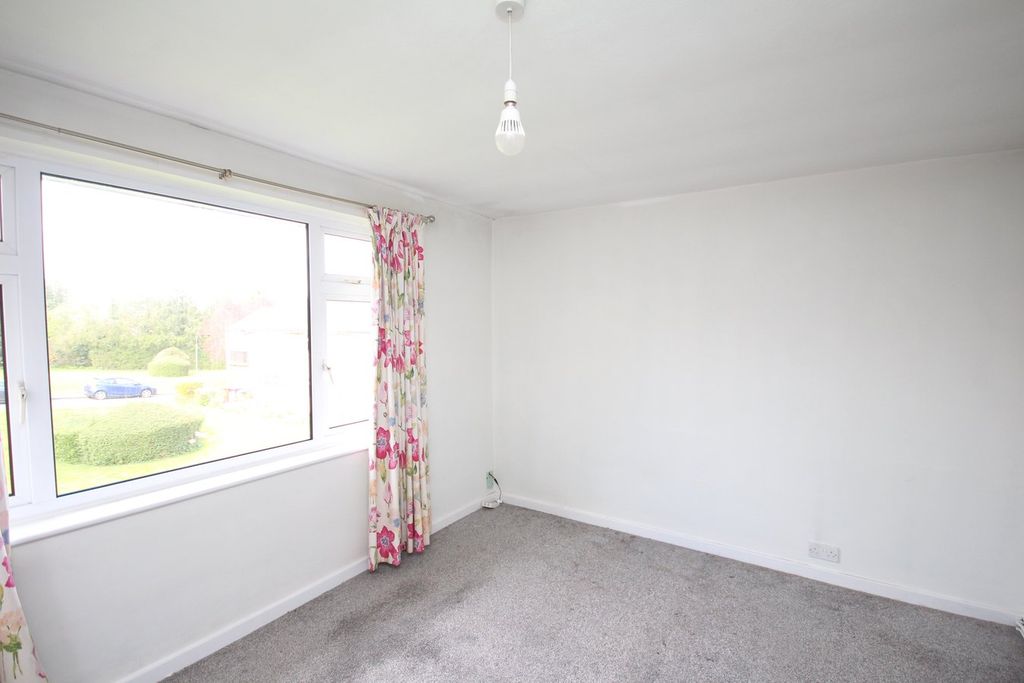 Additional image 5 of 2 bed flat for saleIcknield Green, Letchworth Garden City SG6