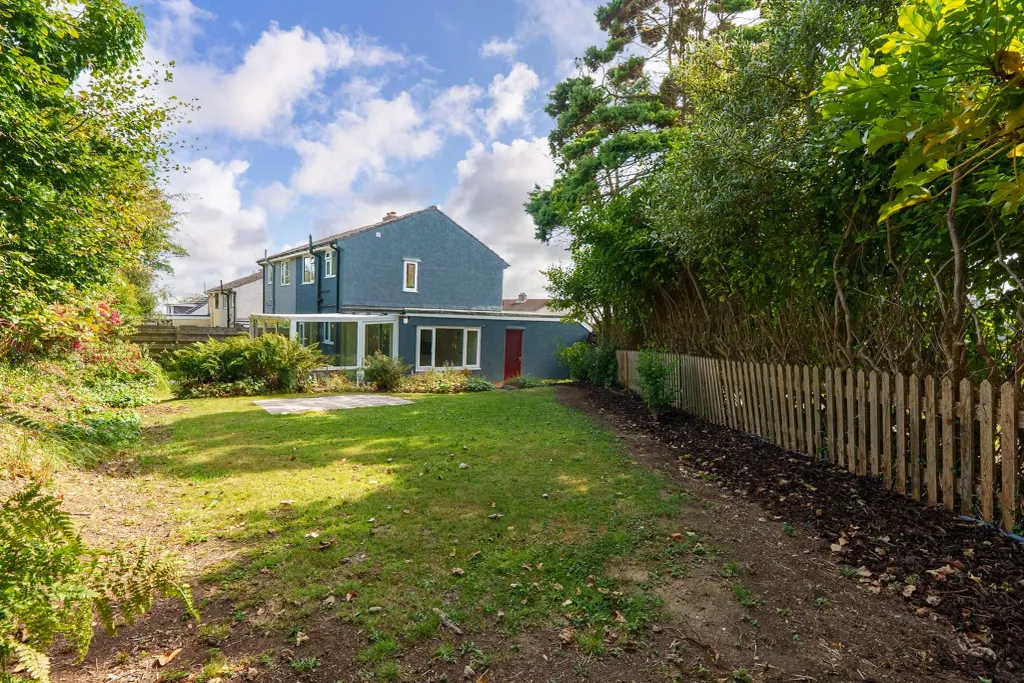 Property photo 2 of 24