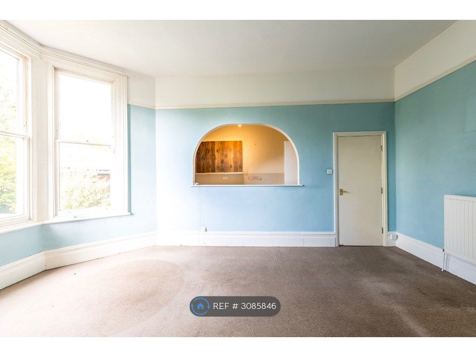 Property photo 3 of 8