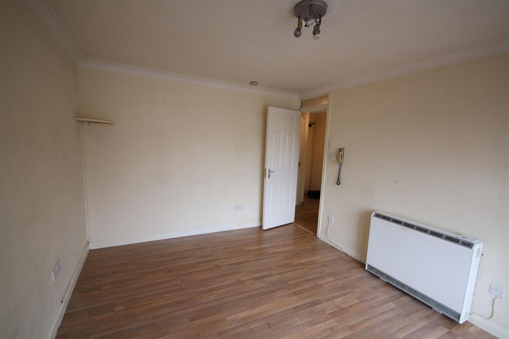 Property photo 3 of 11 Img_1553.Jpg