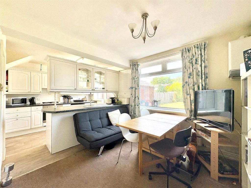 Property photo 2 of 21 Picture No. 13