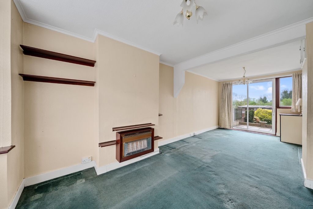 Property photo 2 of 15 5051613