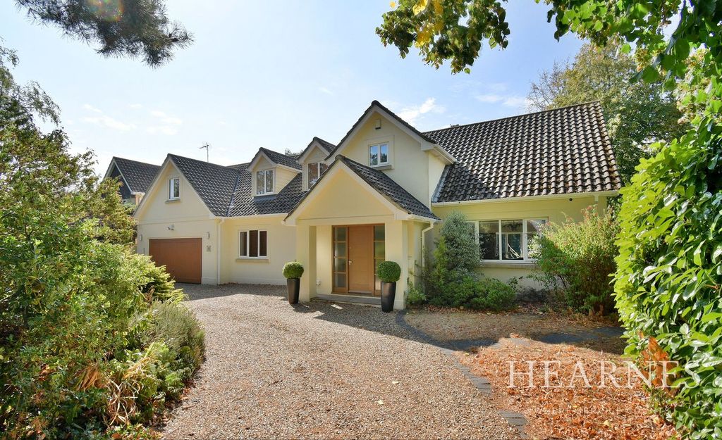Property photo 1 of 30