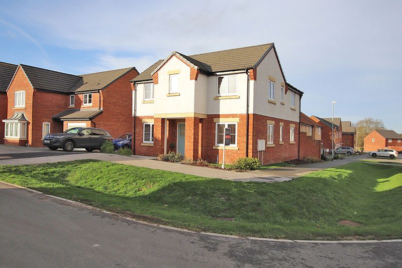 Property photo 1 of 22 Photo 12