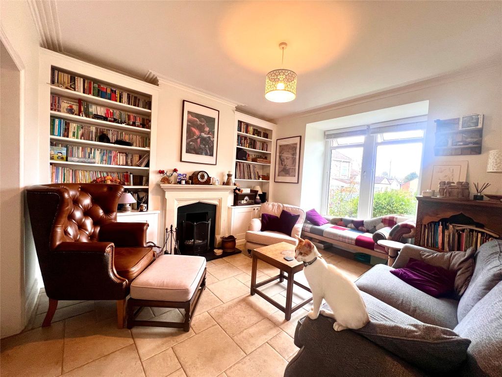 Property photo 1 of 15 Living Room