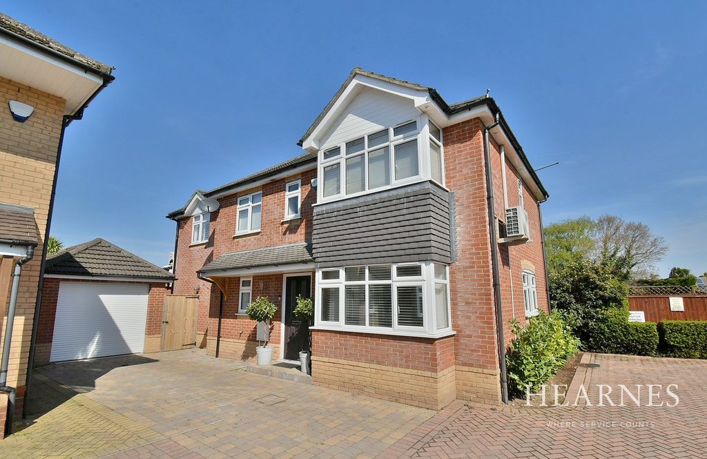 Property photo 1 of 24