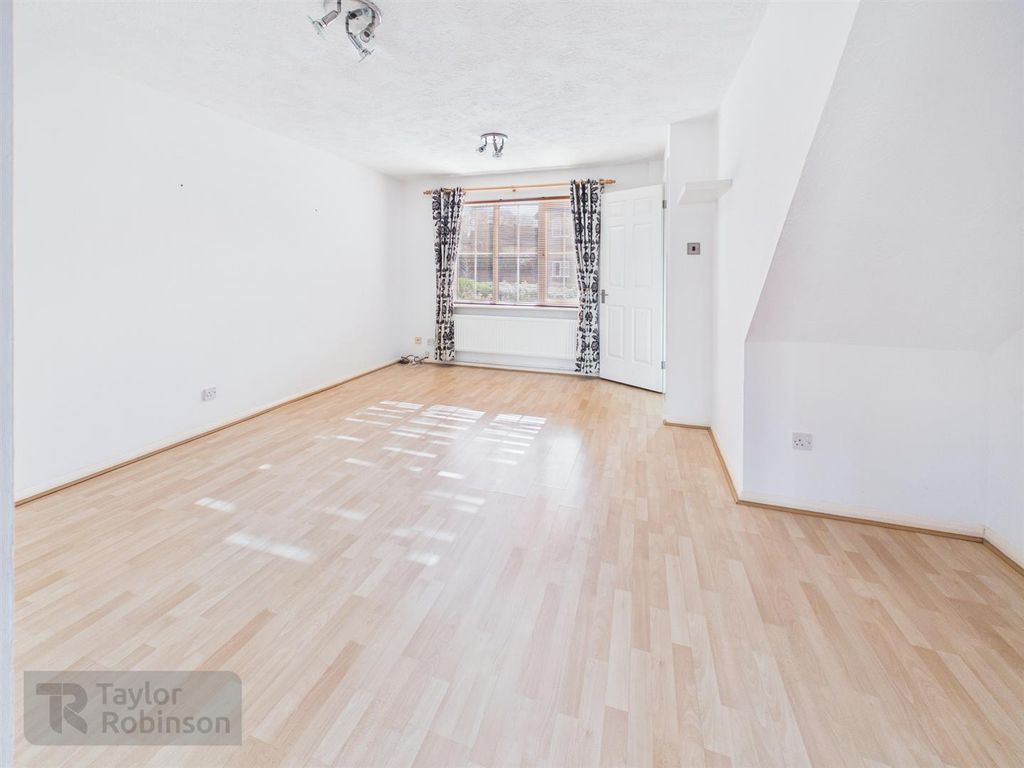 Property photo 2 of 14 Cam02600G0-Pr0688-Still010.Jpg