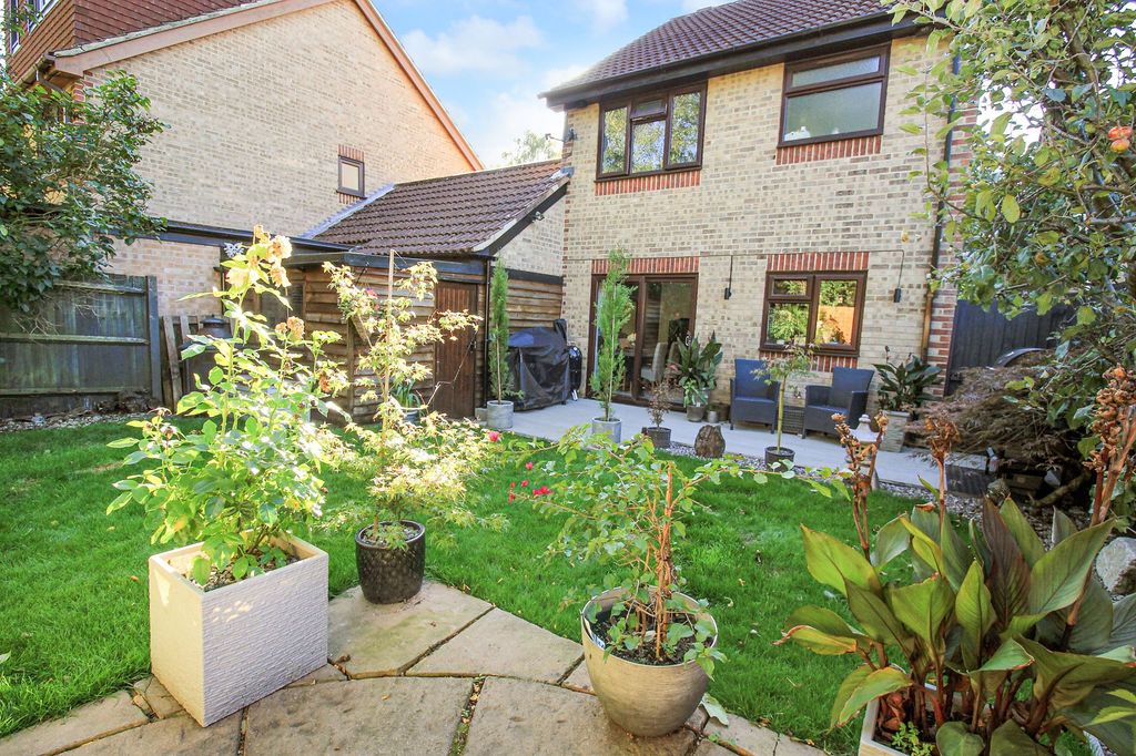 Property photo 1 of 25