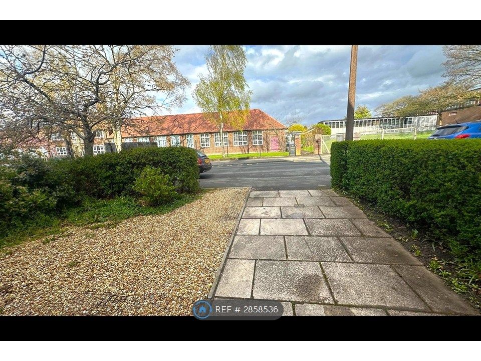 Property photo 3 of 35