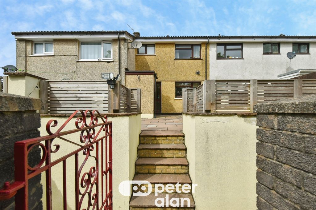 Property photo 2 of 14