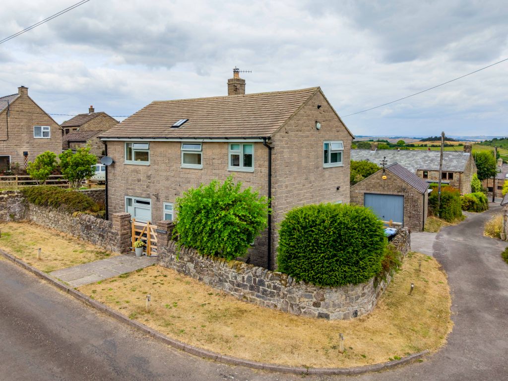 Property photo 1 of 32