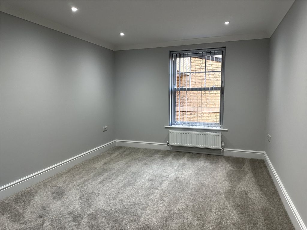 Property photo 3 of 7 Picture No. 02