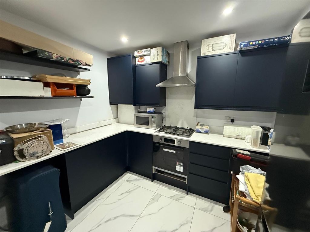 Property photo 2 of 7 5.Jpg