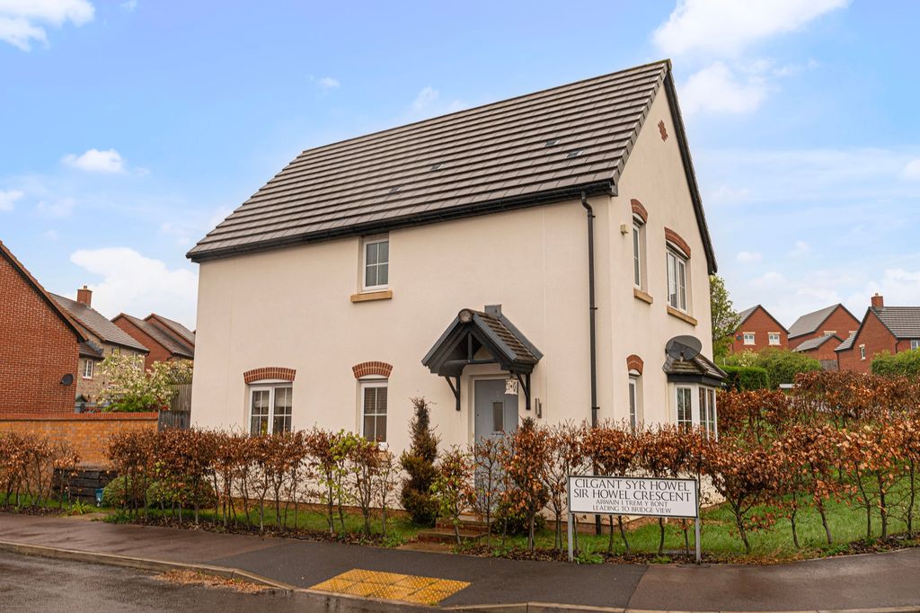 Property photo 1 of 33