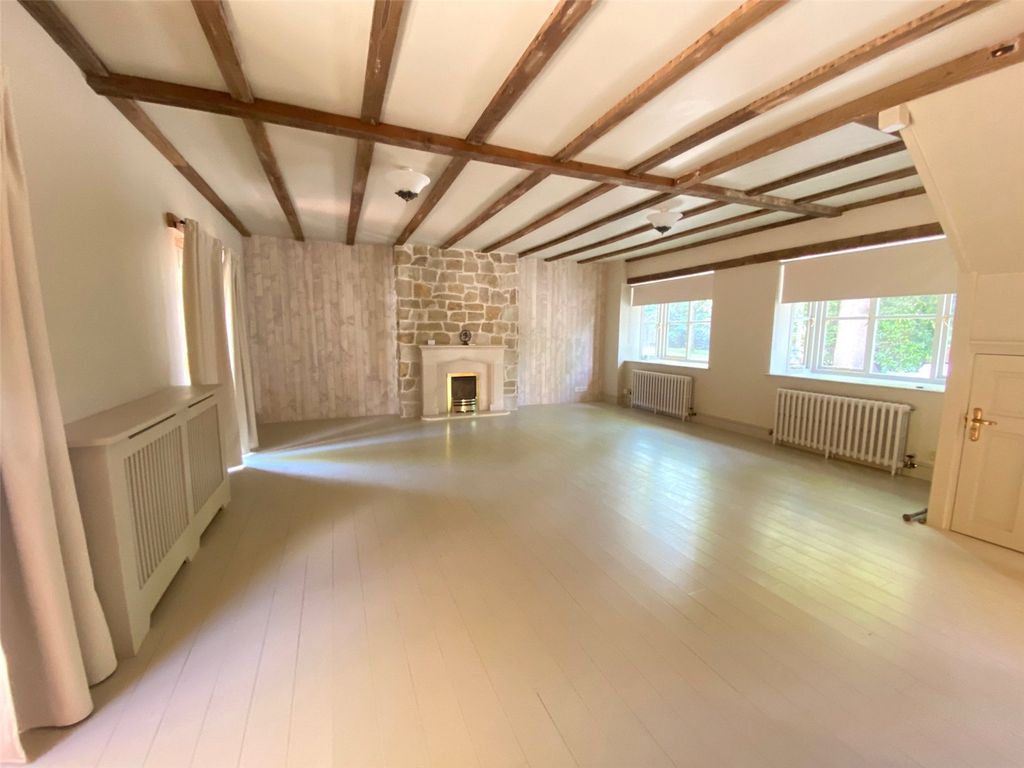 Property photo 2 of 11 Open Plan Living Roo