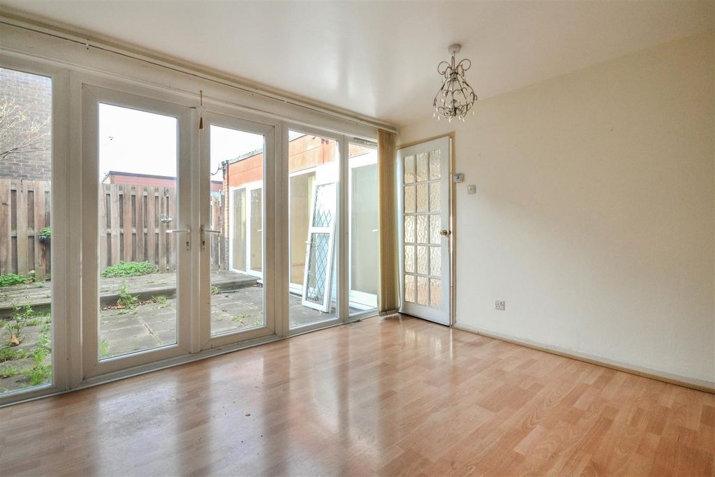 Property photo 2 of 13 Bathroom