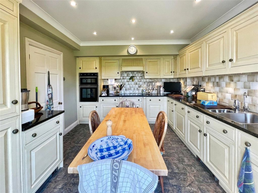 Additional image 6 of 2 bed flat for saleSheering Road, Old Harlow, Essex CM17