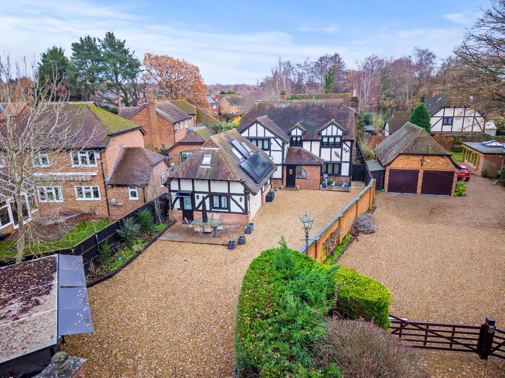 Property photo 1 of 35