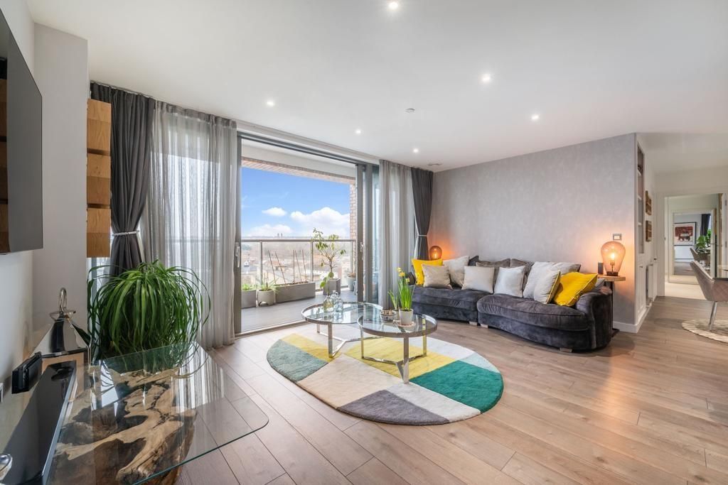 Property photo 2 of 8