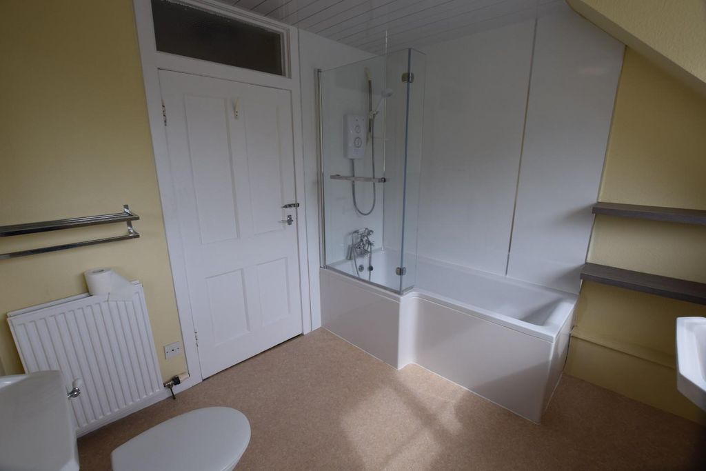 Additional image 16 of 3 bed detached house to rentFarm House, Lethangie, Kinross KY13