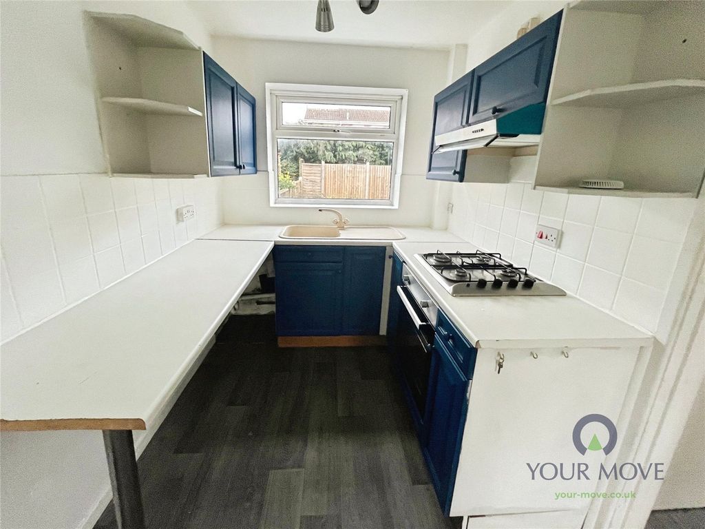 Property photo 2 of 16 Kitchen