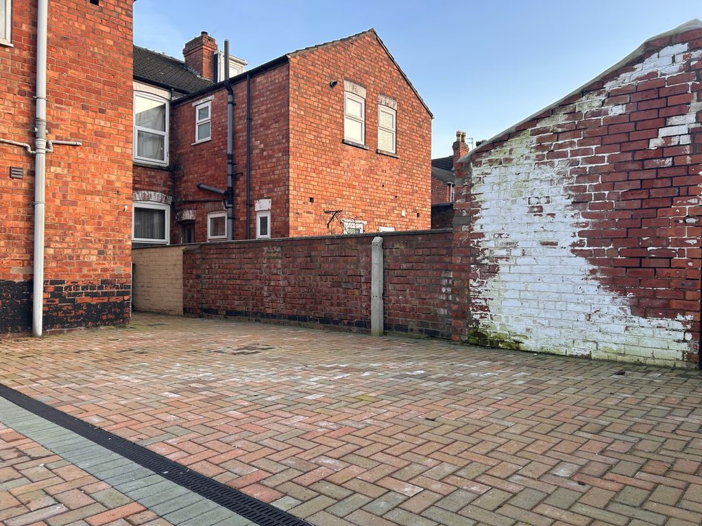 Property photo 3 of 11 Property