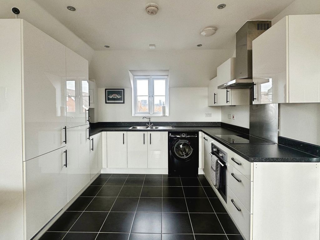 Property photo 3 of 9 Pbox-Img.Jpg