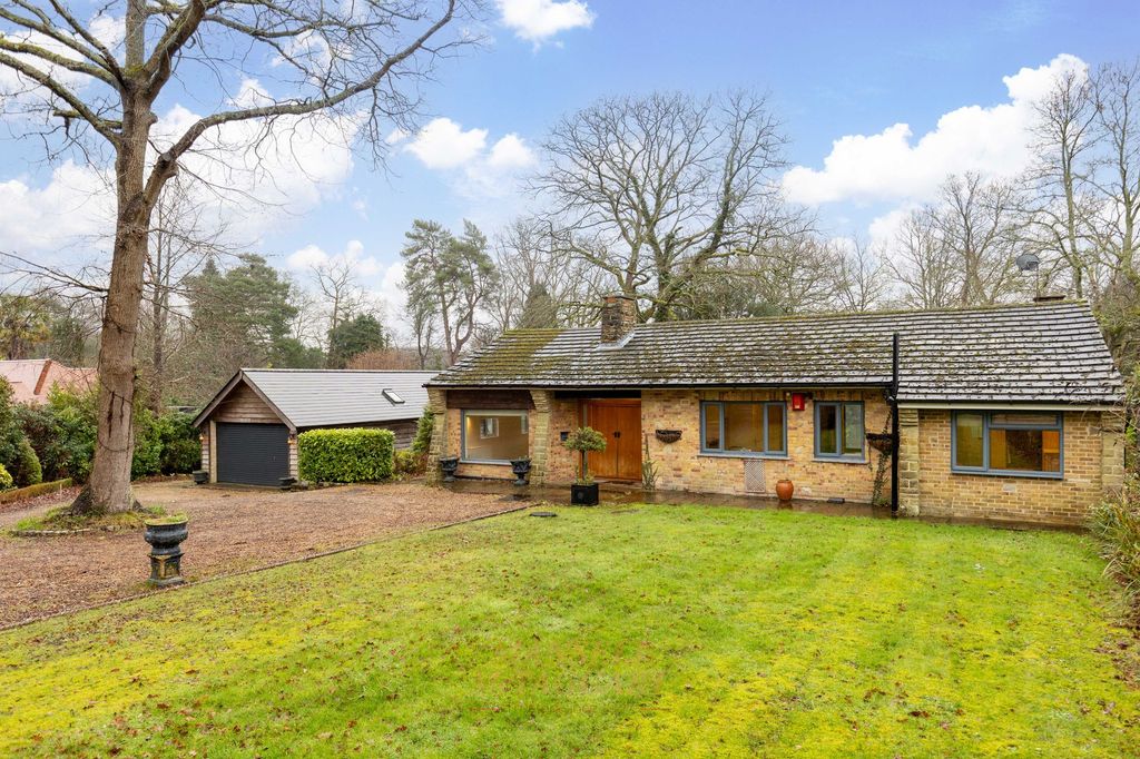 Property photo 1 of 37