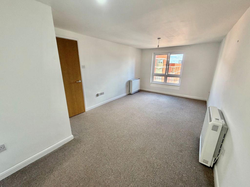 Property photo 1 of 8 Image