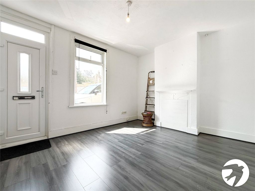 Property photo 3 of 13 Picture No. 05