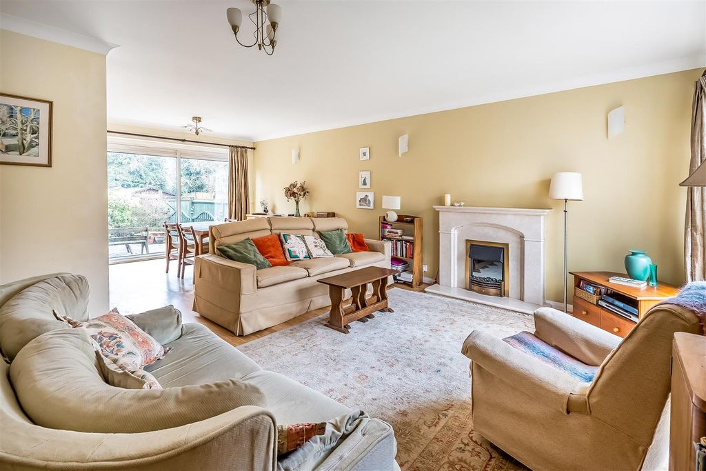 Property photo 2 of 23 18-Barrow-Green-Road-28.Jpg