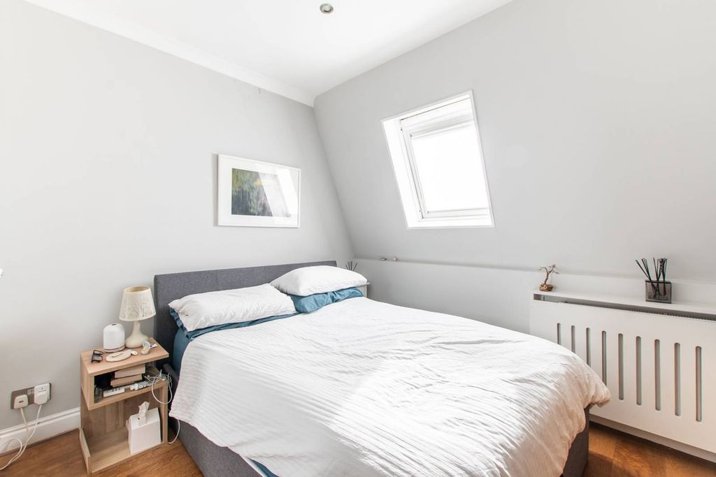 Property photo 3 of 8