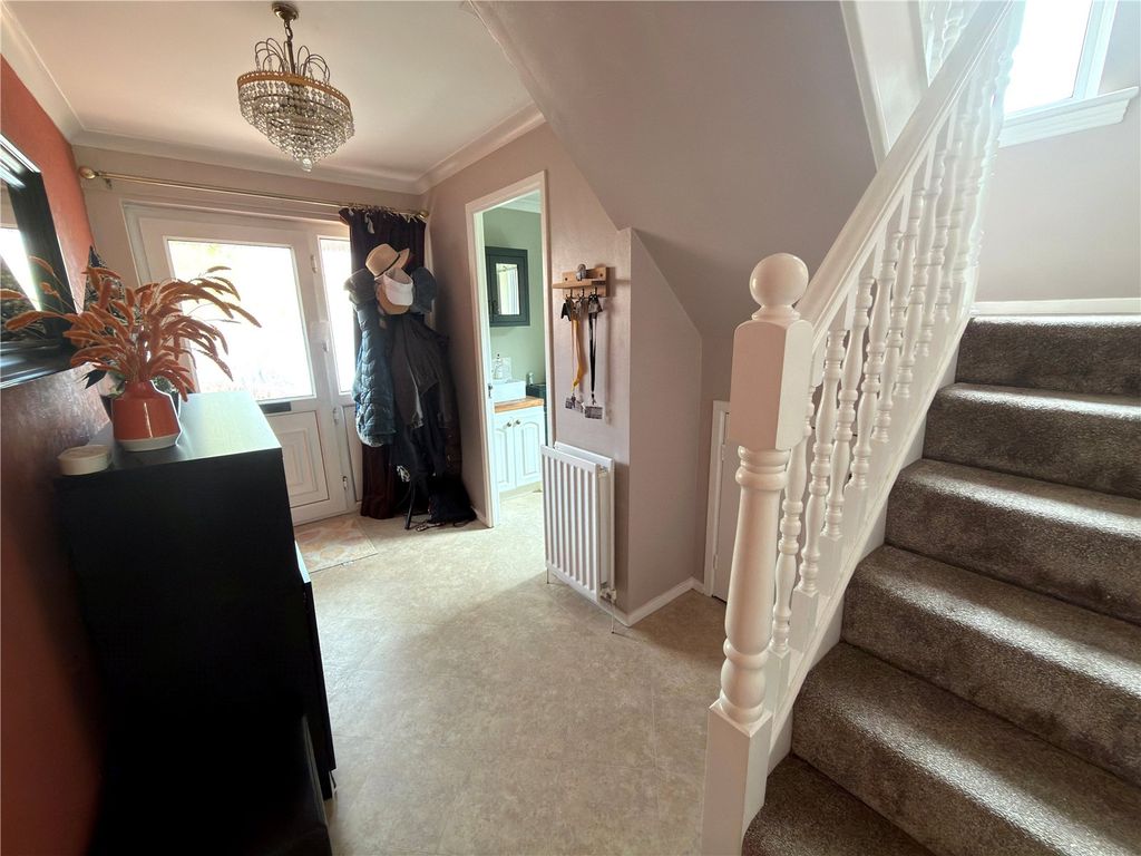 Property photo 3 of 12 Picture No. 16