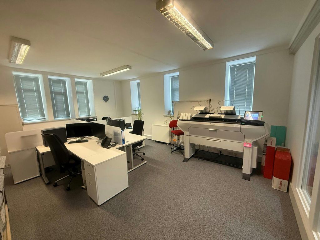Property photo 3 of 7 9.Jpg