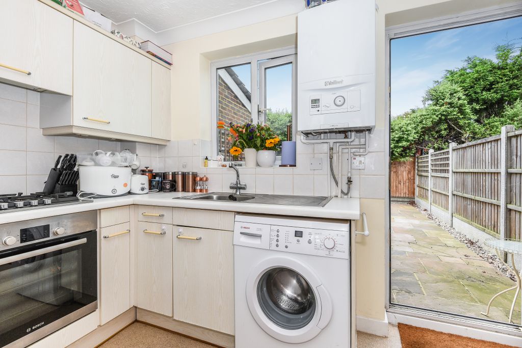 Property photo 2 of 7