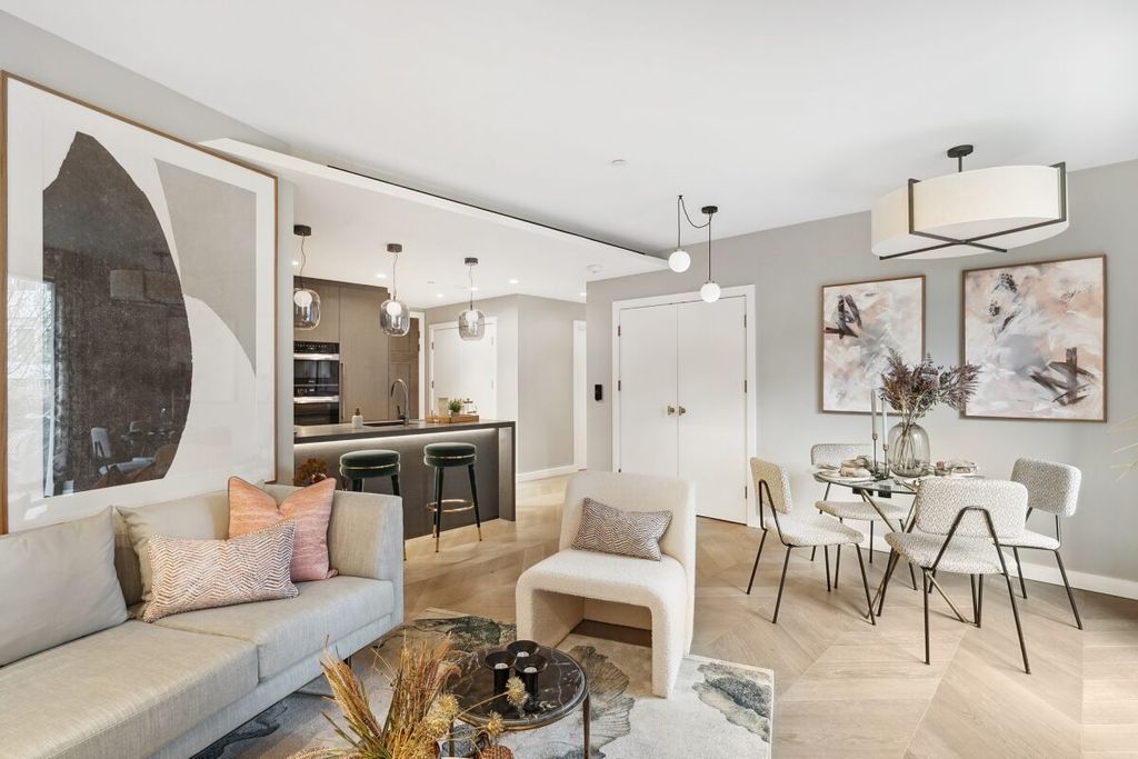 Property photo 3 of 21 Jll