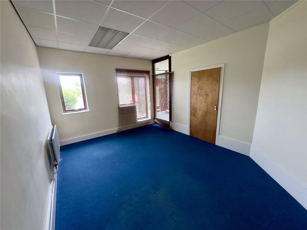 Property photo 3 of 4 Picture No. 06