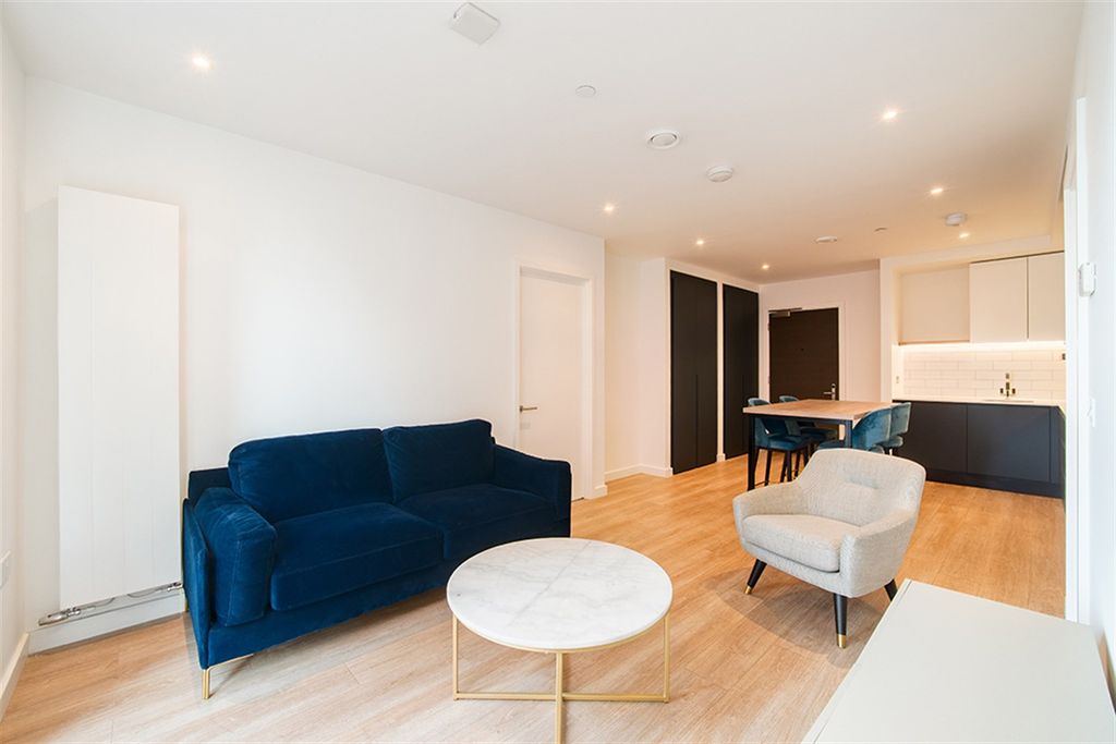 Property photo 2 of 20 (Main)