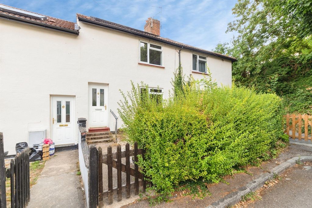 2 bed terraced house for saleFoxholes Avenue, Hertford SG13