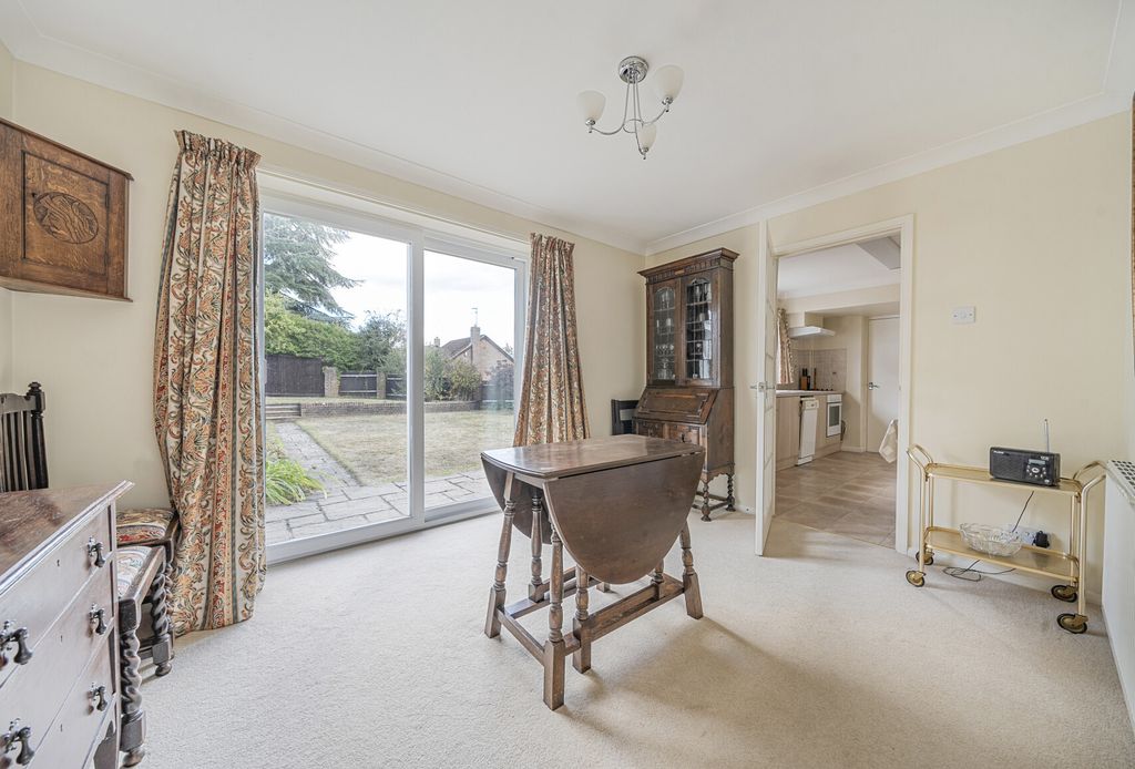 Property photo 3 of 18 1346690-17-68B5Cb...