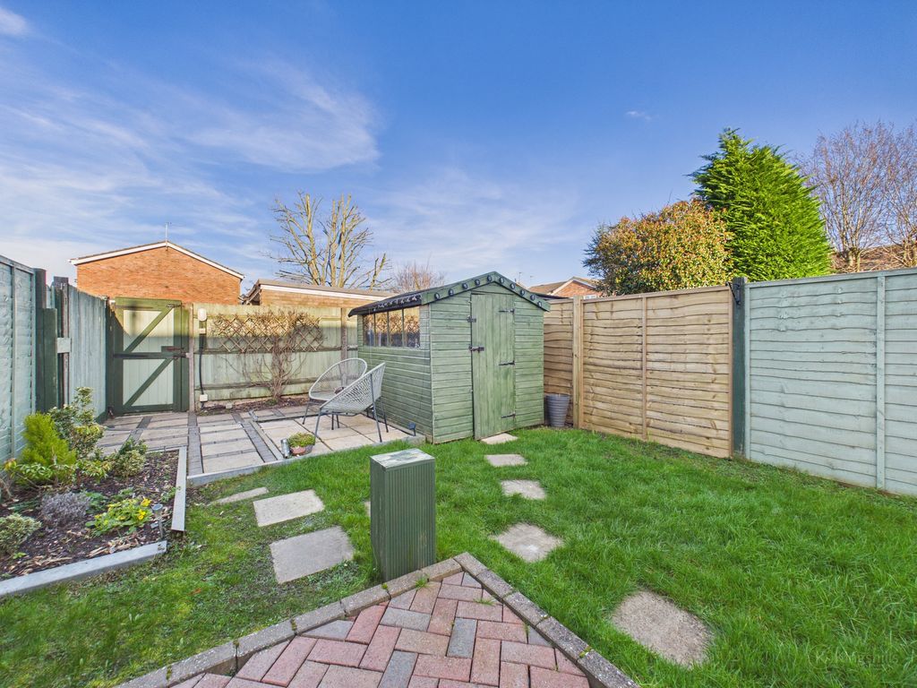 Property photo 3 of 12 Cam02119G0-Pr0540-Still016