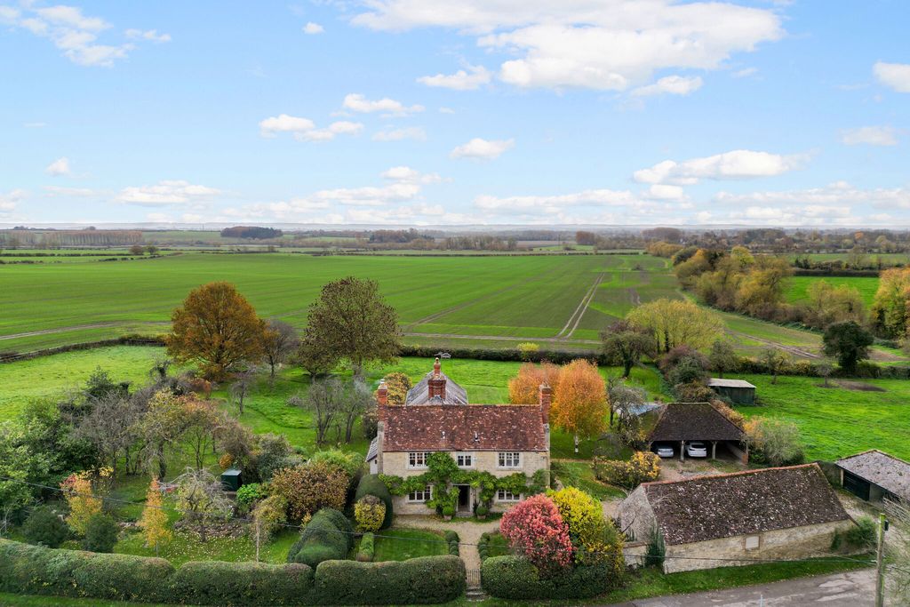 Property photo 1 of 35