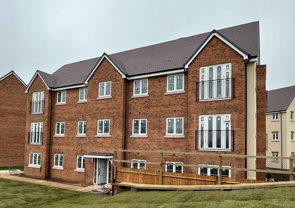 Property photo 3 of 11