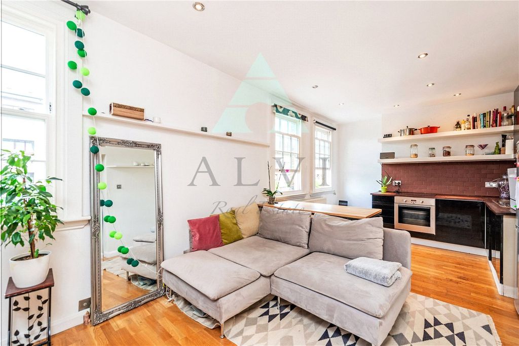Property photo 1 of 19 Picture No. 01