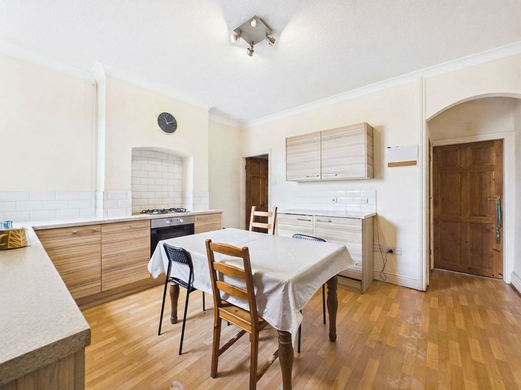 Property photo 3 of 8 Dining Kitchen